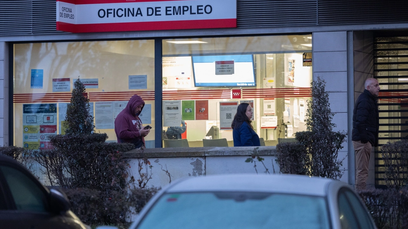 En este momento estás viendo «Son 790.000 hogares, pero son casi tres millones de personas a las que no les compensa trabajar, una cosa es tener una política de subsidios para vulnerables y otra que tu salario sea una ayuda»