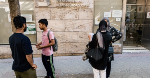 Lee más sobre el artículo Ponte a la cola, españolito